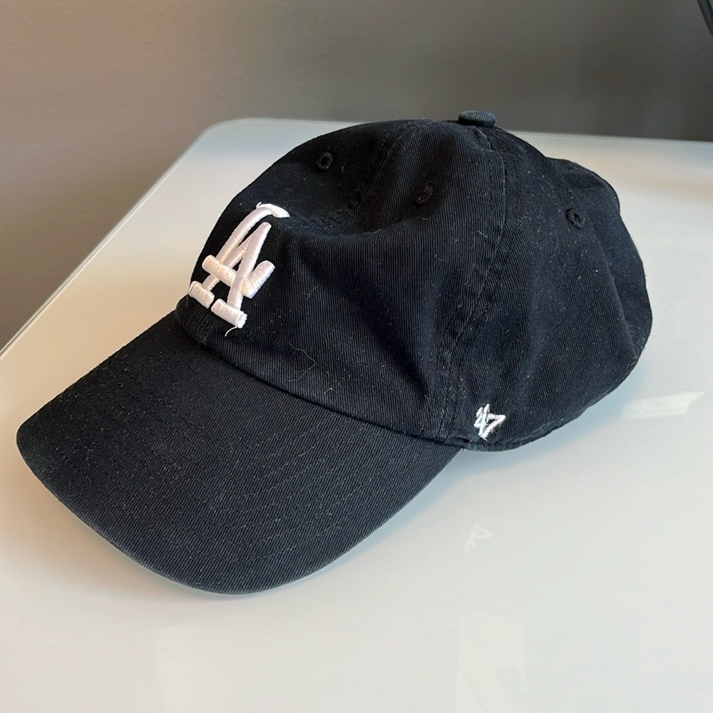 LA  Hat